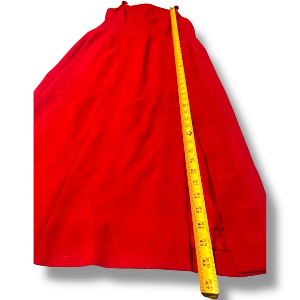 David Warren Petites Chic Form Fiting Scarlet Red Sleeveless Midi Dress - Picture 10 of 16